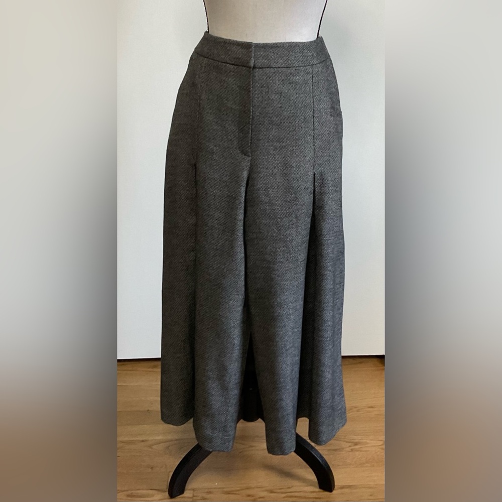 Karen Millen Charcoal Capris